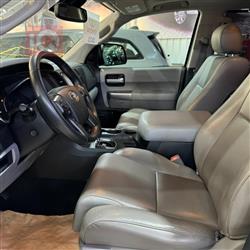 Toyota Sequoia